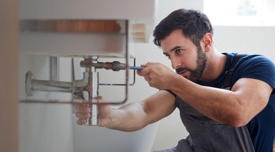Sink pipe leak repair in Redkey, IN